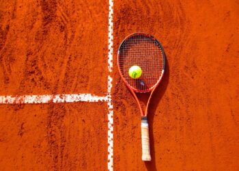 Top 5 Tennis Racket Brands Preferred by College Players in 2024