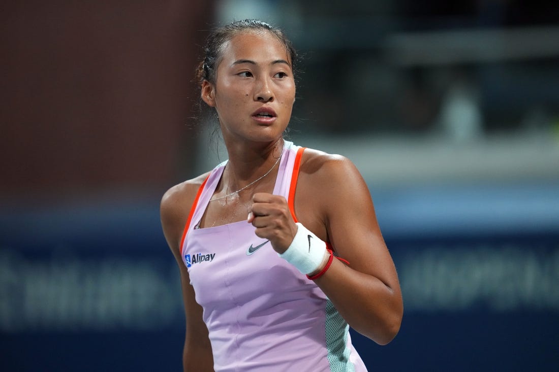 Mensik Reaches Vienna Quarterfinals; Zheng Advances in Tokyo