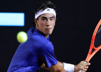 Carabelli Advances in Bastad; Comesana Wins in Gstaad